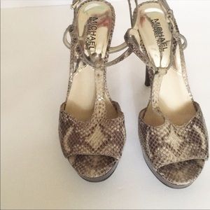 MIchael Kors heels